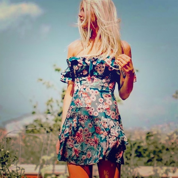 For Love and Lemons Dresses & Skirts - 💔SOLD For Love & Lemons Flora Off Shoulder Dress